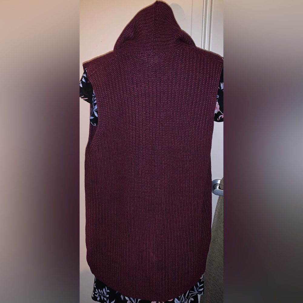 GAP Women's Deep Burgundy Wine Cardigan Sweater Vest XL - Picture 3 of 7
